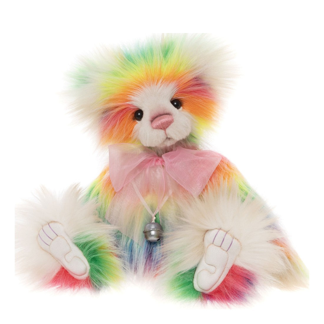 Det här är Rivendell, en nalle från Charlie Bears. Hon är helt ledad, sitter ner och har lång, tunn päls med hög glans. Regnbågsfläckar i grönt, gult, orange, rosa och blått täcker huvud, kropp, armar och ben, medan nosen, öronens insida och pälsen runt ansiktet är vita. Nosen är rund, ögonen svarta och nosknappen rosa. Tassarnas framsidor och trampdynor är vita med lila tålinjer. Hon bär en skir rosa rosett och ett silverhalsband med bjällra, och minen är mild och drömmande.